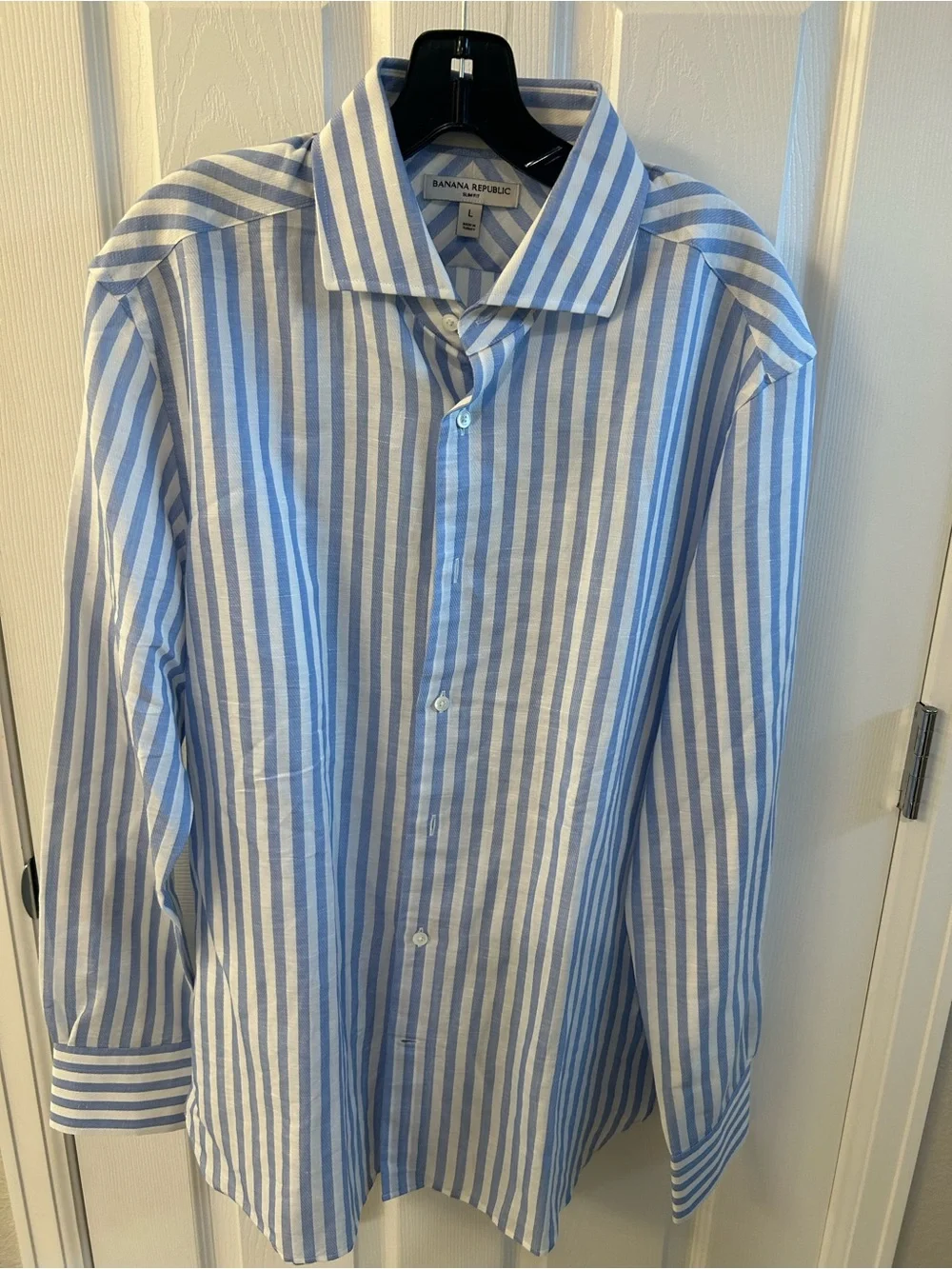 Banana Republic Light Blue and White Vertical Stripe Dress Shirt